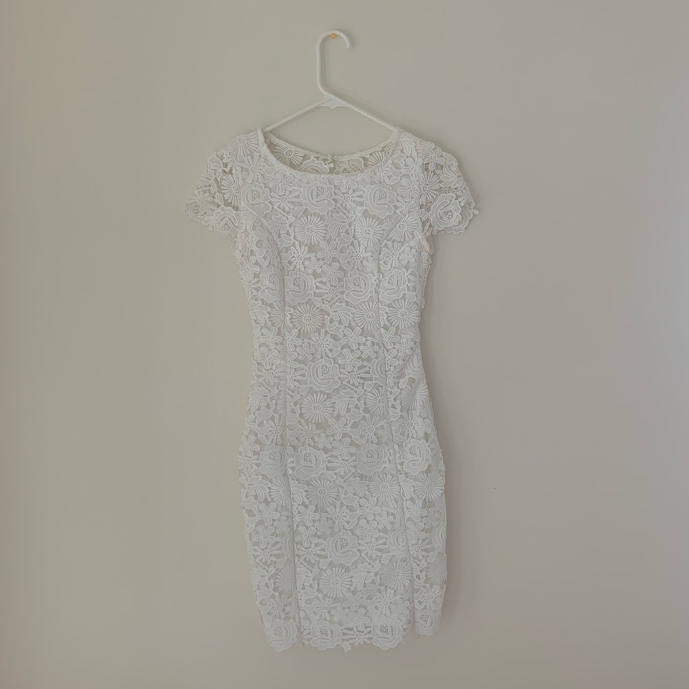 Lulus famous white dress for any formal occasions!